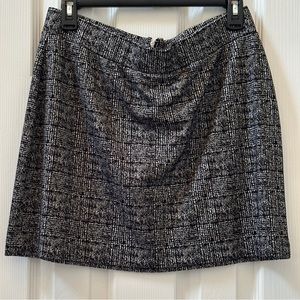 Apt. 9 Black/White print mini Skirt with zipper